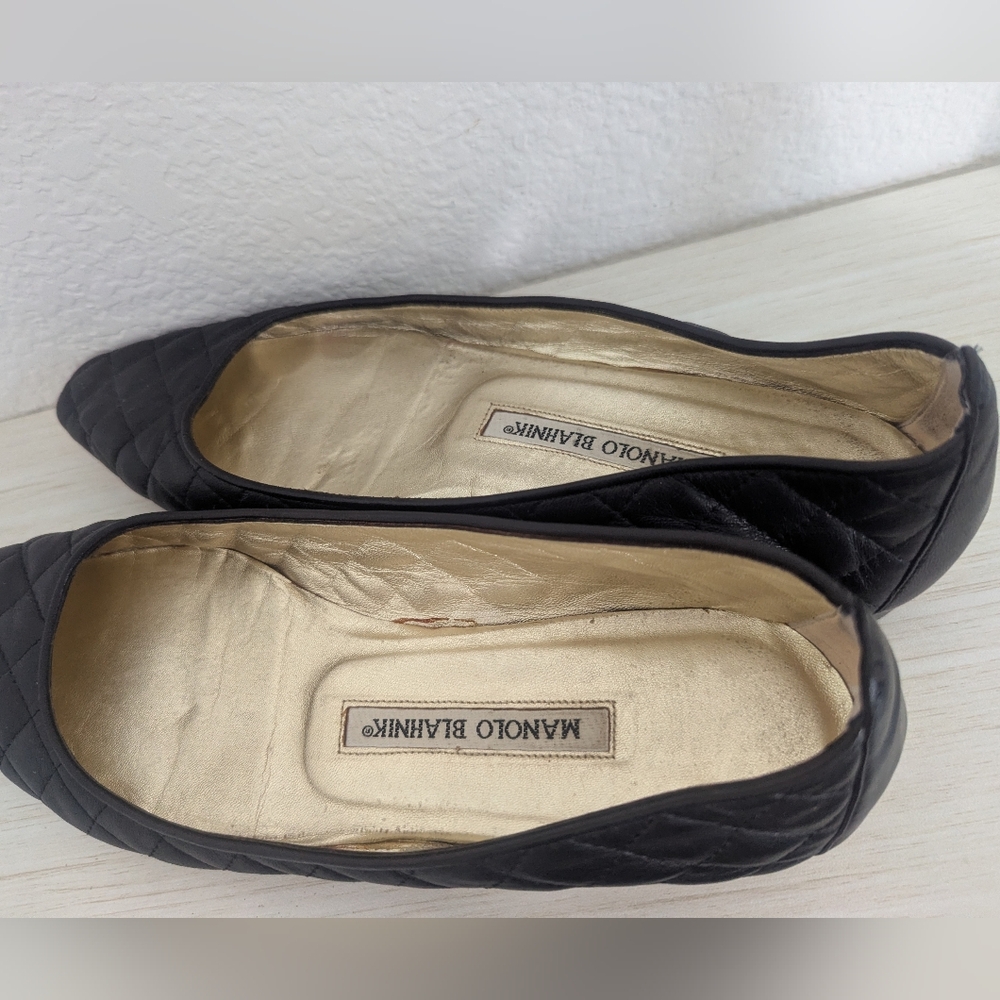 Manolo Blahnik Giungla Black Quilted Leather Flats - Picture 7 of 9